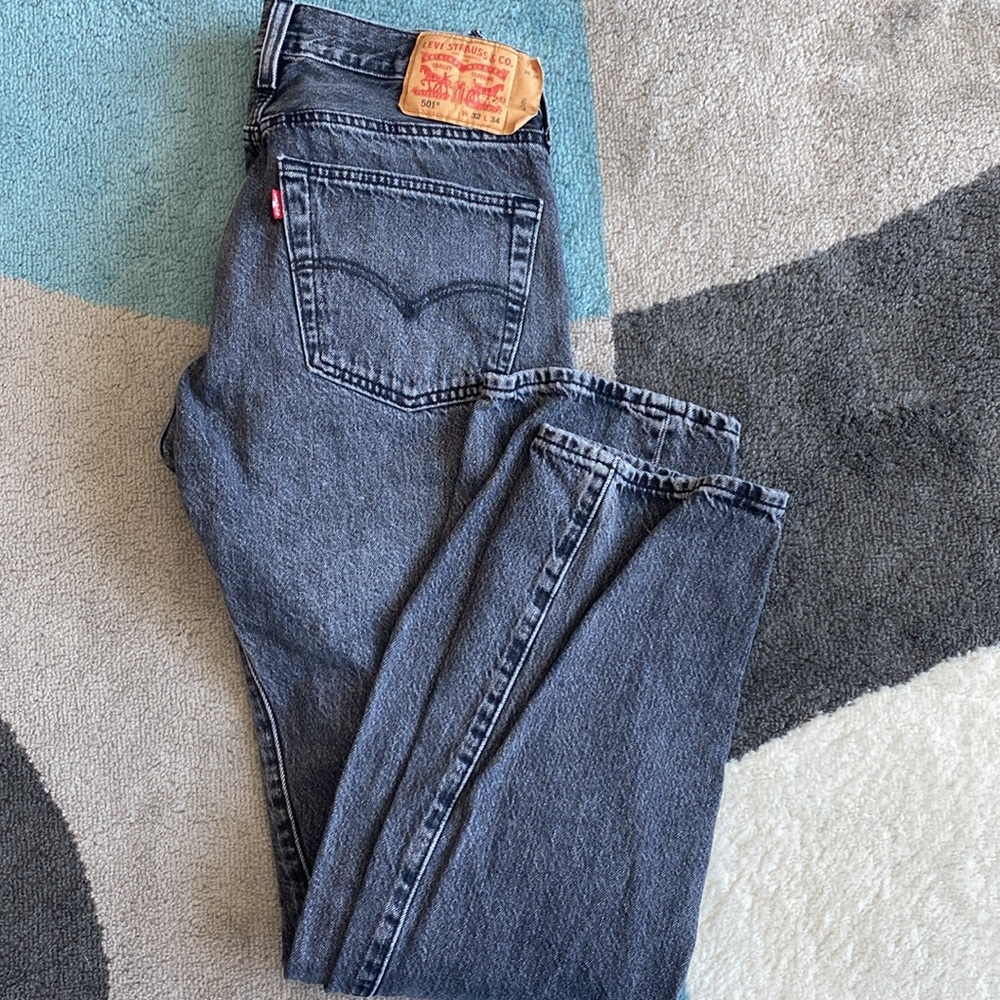 Men’s Levi’s 501, 32/34, good condition